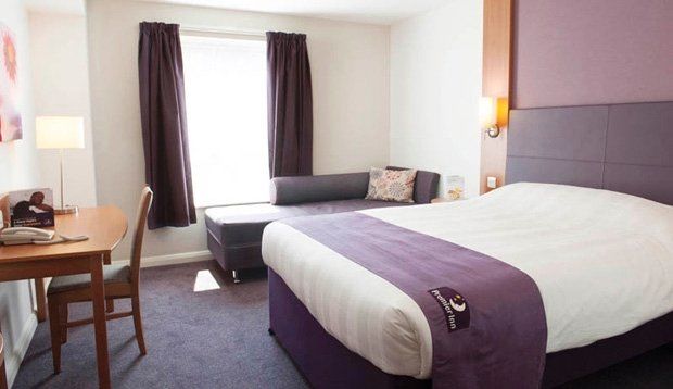 Premier Inn Guildford North - A3 Eksteriør billede