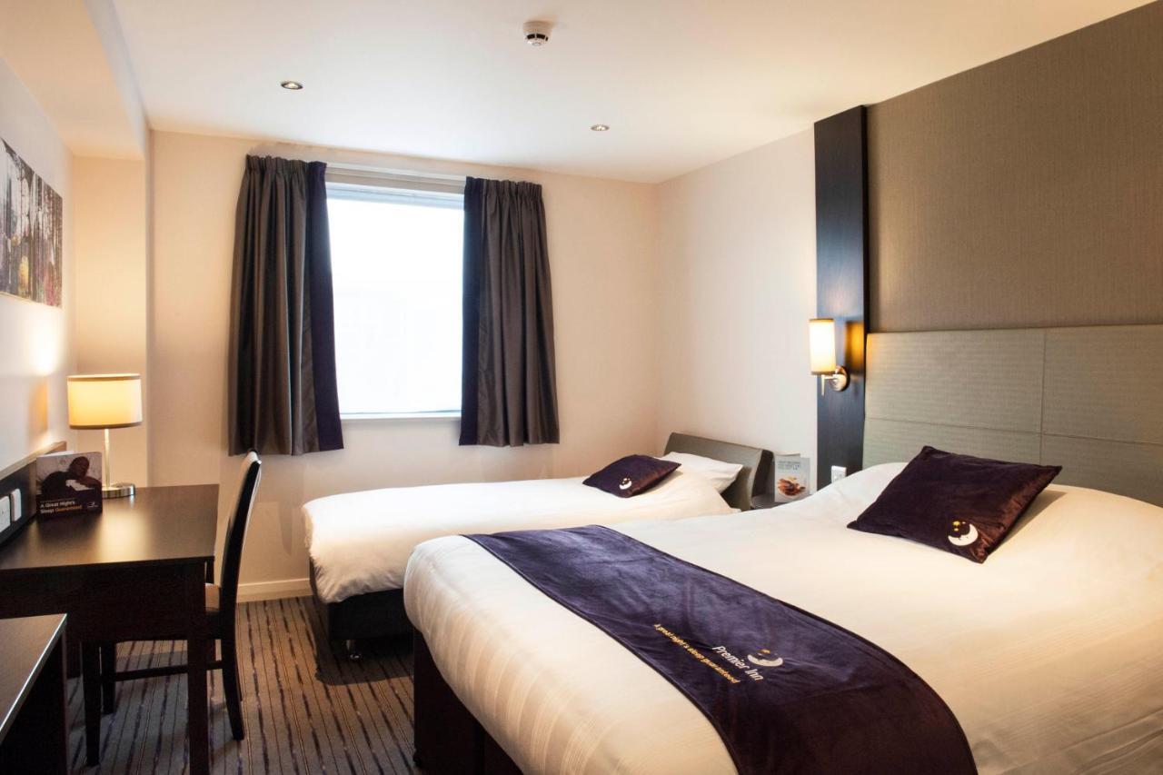 Premier Inn Guildford North - A3 Eksteriør billede