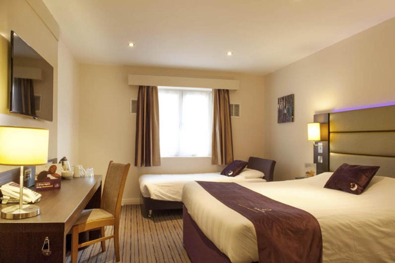 Premier Inn Guildford North - A3 Eksteriør billede